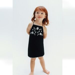 Zara Embroidered Knit Dress ( size 4-5 years )